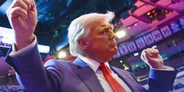 বাসিন্দাদের অন্য দেশে পাঠিয়ে গাজা খালি করতে চান ট্রাম্প