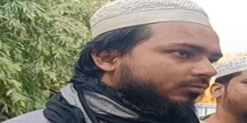 ‘বাংলাদেশী’ দাগিয়ে রাণাঘাটের কাছে গেদে-শিয়ালদা লোকাল ট্রেনে হুগলির রেজাউল ইসলামকে মারধর! নিন্দার ঝড়