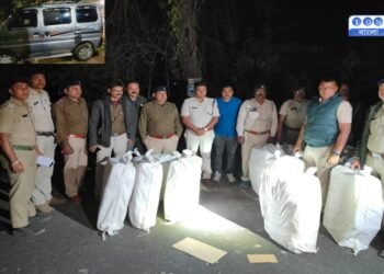 নদিয়ার হোগলবেড়িয়ায় ৩৯০০ বোতল ফেনসিডিল উদ্ধার পুলিশের