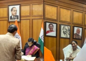 দিল্লির মুখ্যমন্ত্রীর দপ্তরে আম্বেদকর ও ভগৎ সিং এর ছবি সরিয়ে বিতর্কে বিজেপি