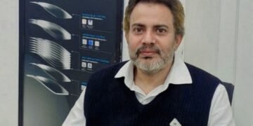 গণতন্ত্রের সংকট ও উত্তরণের পথ