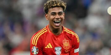 রোজা রেখেই মাঠ কাঁপালেন লামিনে ইয়ামাল