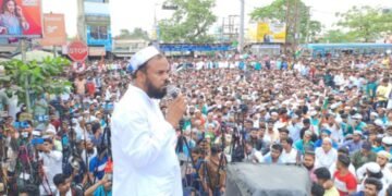 ওয়াকফ আইনের বিরুদ্ধে ভাঙ্গড়ের ঘটকপুকুর বাজারে বিশাল জনসমাবেশ, প্রতিবাদী মঞ্চে ভাষণ মাওলানা কামরুজ্জামান, আইনজীবী শামীম আহমেদসহ বিশিষ্টদের