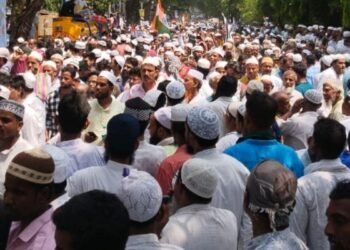 ওয়াকফ সংশোধনী আইন বাতিলের দাবিতে রাজ্য জমিয়তে উলামার ঐতিহাসিক গণঅবস্থান কলকাতায়