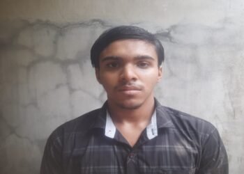 মা নেই, চরম দারিদ্রতাকে হারিয়ে এতিম মহম্মদ সেলিম মাধ্যমিকে রাজ্যে চতুর্থ