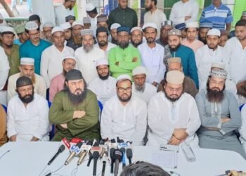 খুব দ্রুত ব্রিগেডেই হবে সমাবেশ, ফুরফুরায় ঘোষণা মুসলিম নেতৃত্বের, উঠলো ওয়াকফ অন্দোলনকারীদের মামলা প্রত্যাহারের দাবীও