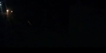 ওয়াকফ আইনের প্রতিবাদে দেশজুড়ে ১৫ মিনিটের জন্য ‘লাইট অফ’: গ্রাম গঞ্জেও ব্যাপক সাড়া