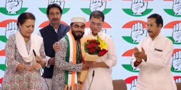 কংগ্রেসে যোগ দিলেন বসিরহাটের পীরজাদা খোবায়েব আমিন