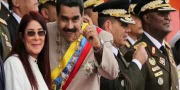 ভেনেজুয়েলা সংকট ঘিরে দুনিয়াজুড়ে উত্তেজনা, তৃতীয় বিশ্ব যুদ্ধের আশঙ্কা