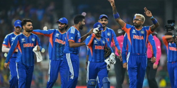 পাকিস্তানকে হারিয়ে সুপার এইটে ভারত