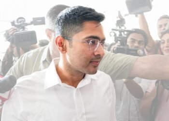 সাড়ে ৫ ঘণ্টার ম্যারাথন জেরা, ফের ১৪ জুন তলব অভিষেককে; ভবানী ভবন থেকে সরাসরি মমতার বাড়িতে