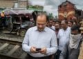 মুর্শিদাবাদে স্কুলগাড়ি ও ট্রেনের সংঘর্ষে গ্রেপ্তার গেটম্যান, গাফিলতির অভিযোগে সাসপেন্ড ২; ঘটনাস্থলে অধীর চৌধুরী