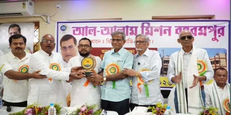 আল আলাম মিশনের উদ্যোগে বহরমপুরে আধুনিক নারী শিক্ষা ও বাল্যবিবাহ রোধে সচেতনতা সেমিনার