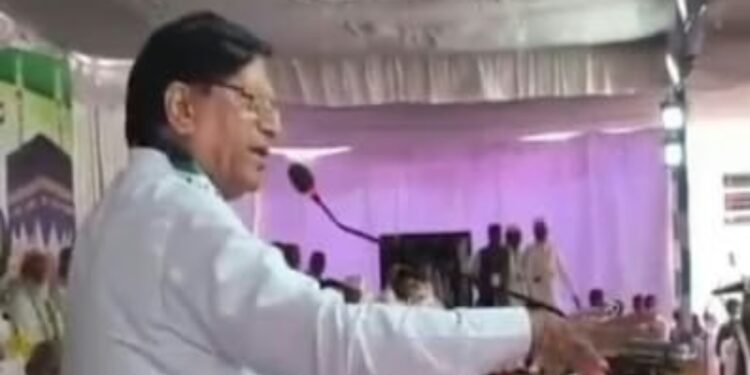 ইসলাম সমস্ত ধর্মের তুলনায় শ্রেষ্ঠ, কারণ এর সূচনা মানবিকতা দিয়ে’, মন্তব্য কর্ণাটকের উচ্চশিক্ষামন্ত্রী বাসবরাজ রায়ারেড্ডির, হিন্দু সম্প্রদায়ের কাছে ক্ষমা চাওয়ার দাবি বিজেপির