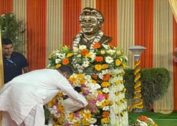 উত্তম কুমারের জন্মশতবর্ষে বছরভর উদ্‌যাপন, টালিগঞ্জে ঘোষণা মুখ্যমন্ত্রীর